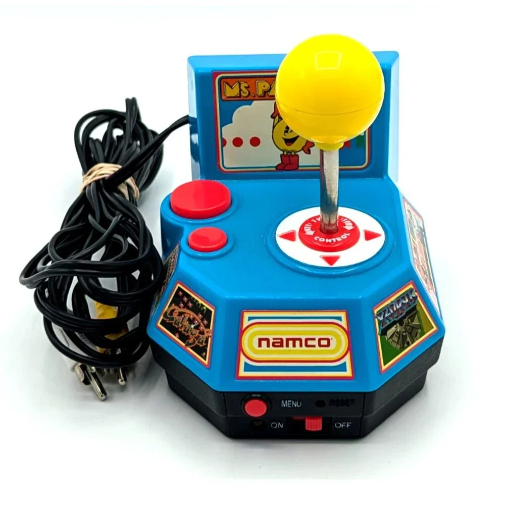 Ms. Pac-Man 5 in 1 Plug and Play 2004 Jakks Pacific TV Namco Game - Tested